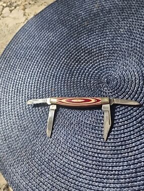 VTG Frost Cutlery Master Eagle Multi Blade Pocket Knife Red Cream Handle